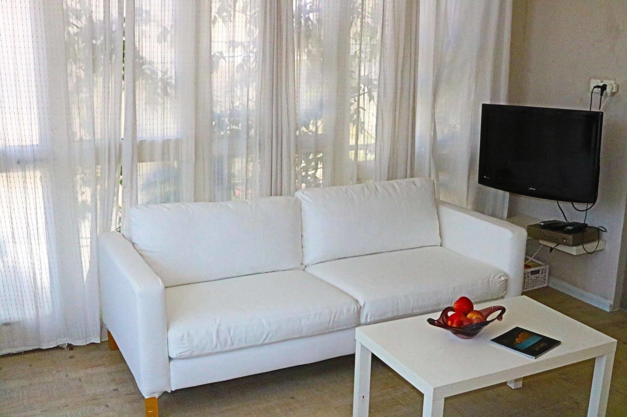Neve Tzedek Original Style Apartments Tel Aviv Exterior photo