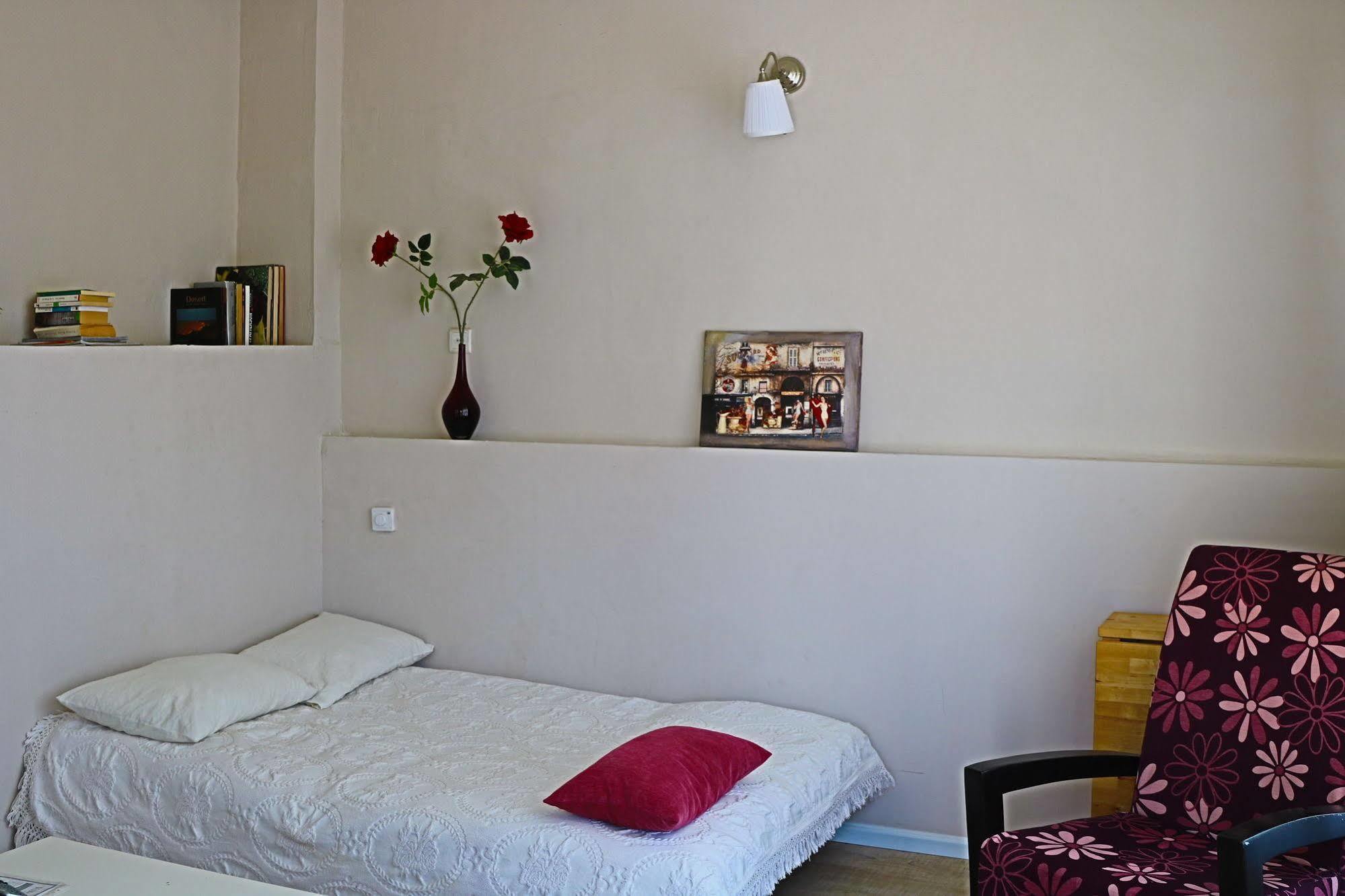 Neve Tzedek Original Style Apartments Tel Aviv Exterior photo
