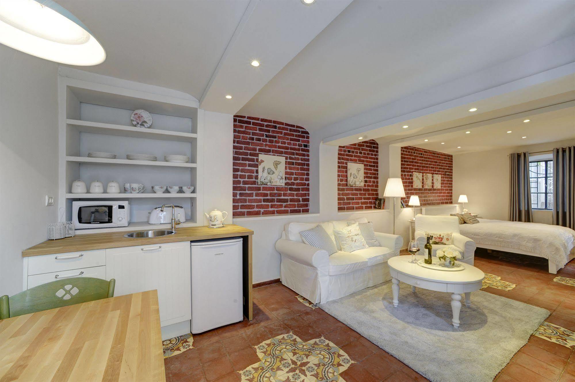 Neve Tzedek Original Style Apartments Tel Aviv Exterior photo